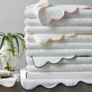 Cairo Scallop Bath Collection