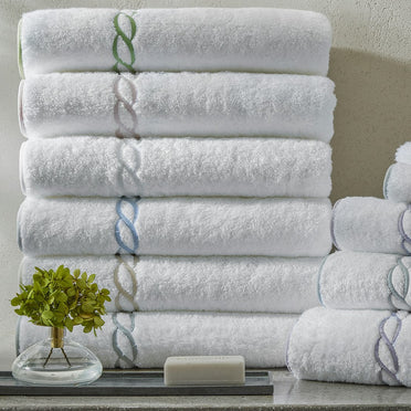 Classic Chain Bath Collection