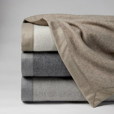 Nerino Blankets
